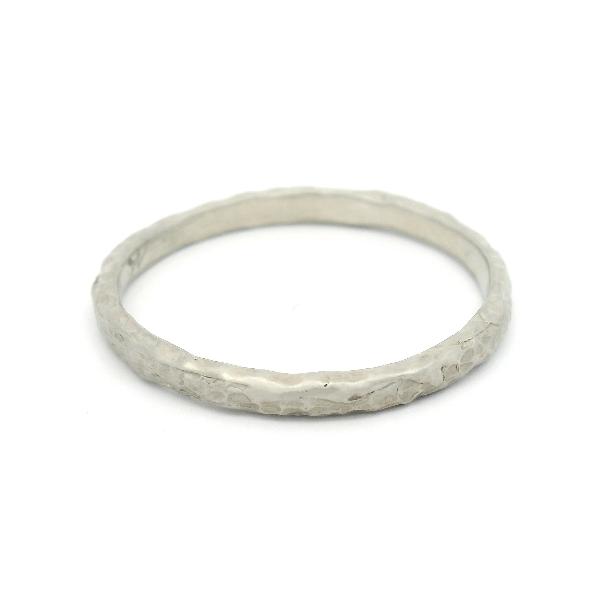 10k White Organic Textured 2mm Wide Band - Image 2