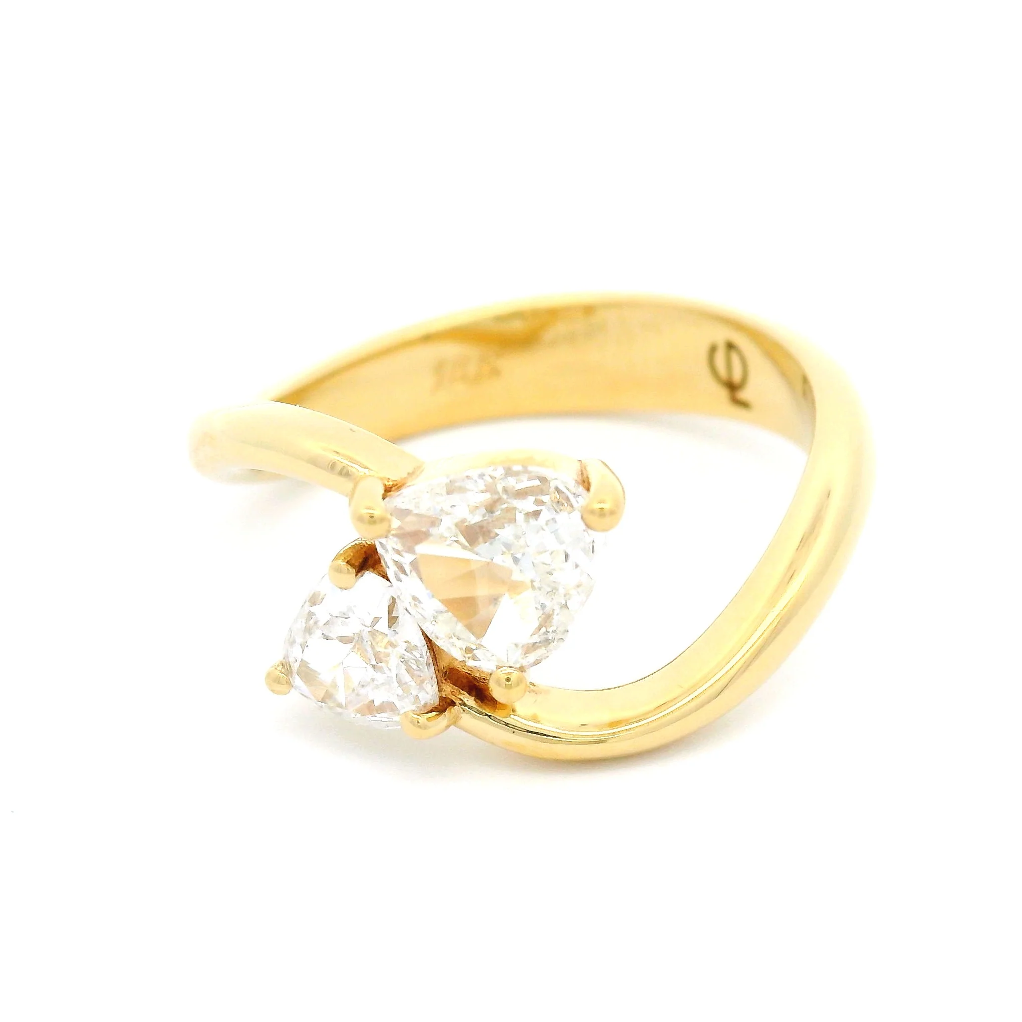 18k Yellow Moi Et Toi Engagement Ring with 1.14ct Trilliant Diamonds - Image 4