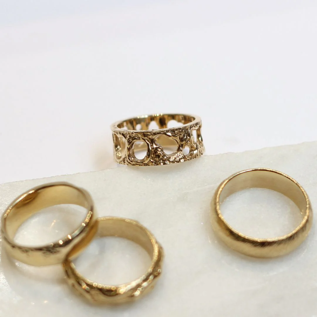 10k Yellow Gold Honeycomb Texture Wedding Band - Image 6