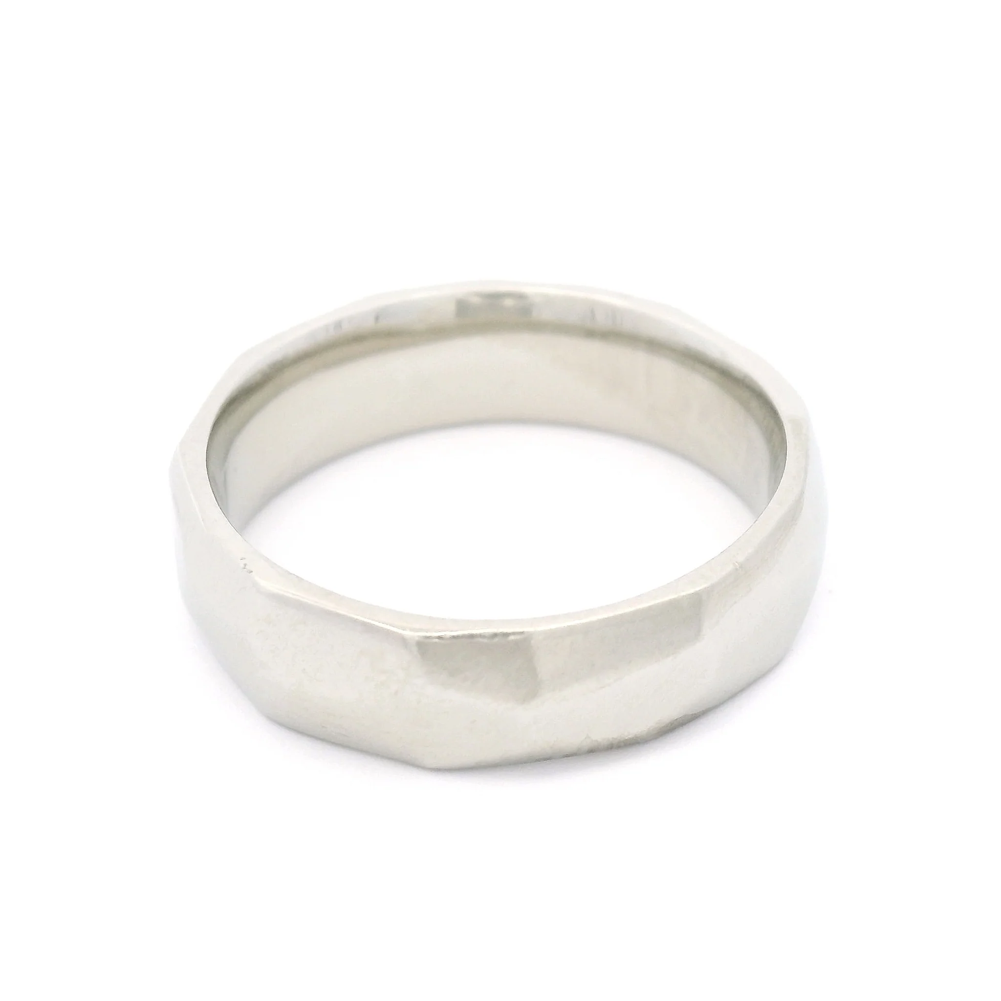 14k White 5.5mm Wide Soft-Dome Faceted Band - Image 2
