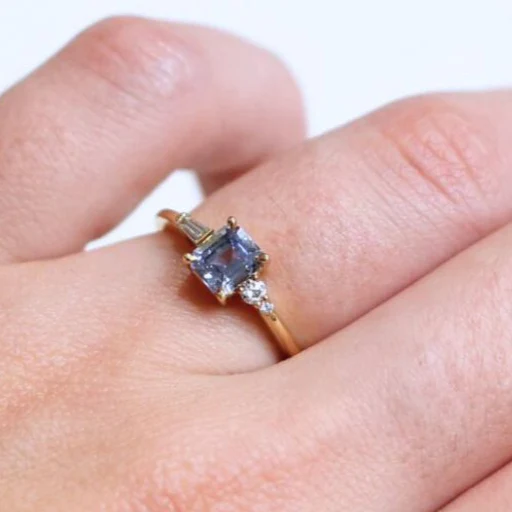 18k Yellow Engagement Ring with 1.04ct Emerald-Cut Blue Sapphire and Accent Diamonds - Image 7