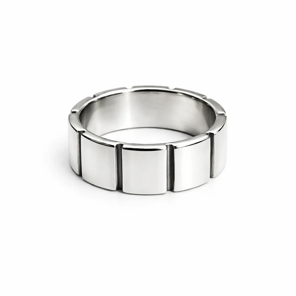 Frieze Ring