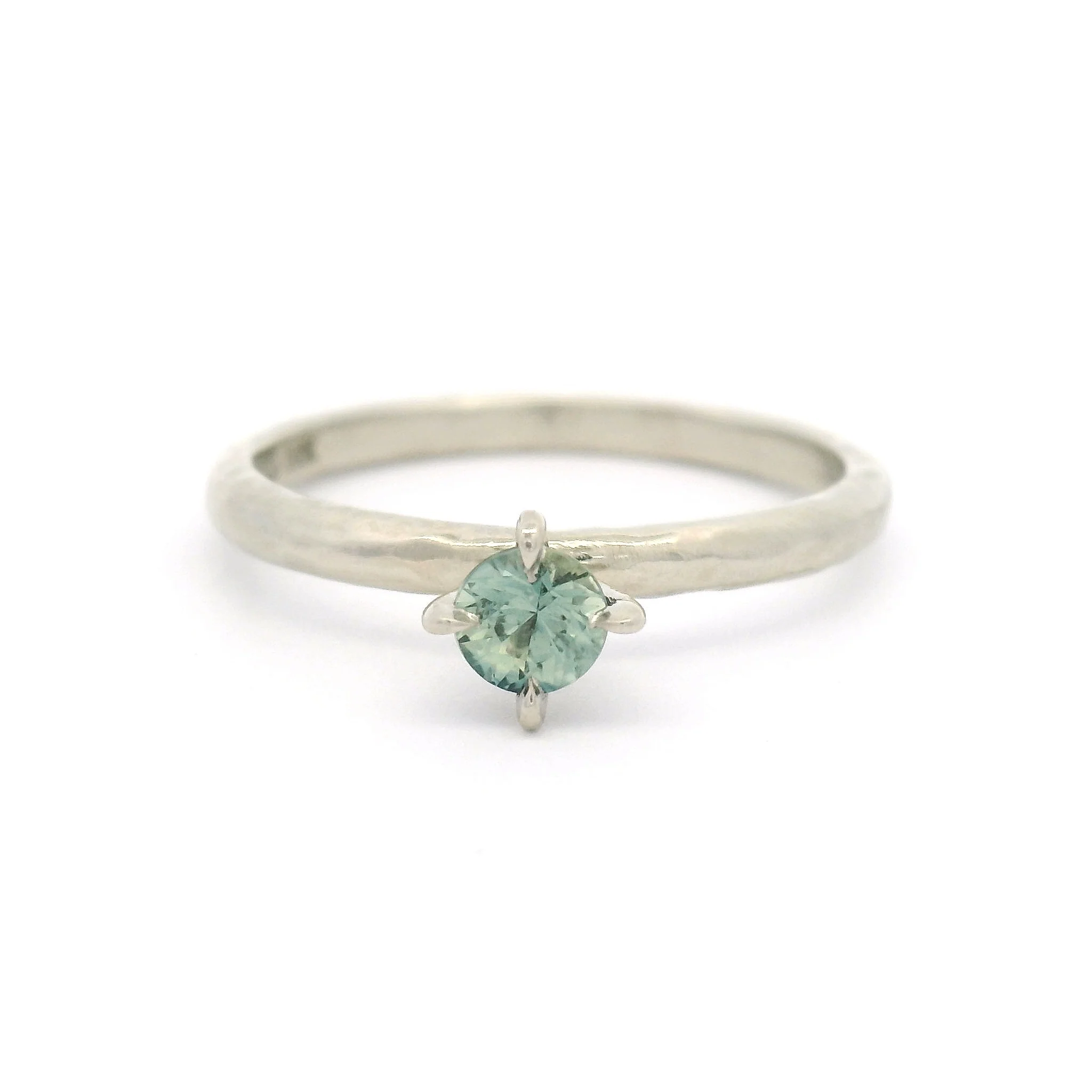 10k White Gold Organic Claw-Set Solitaire with 0.20ct Natural Blue Green Sapphire