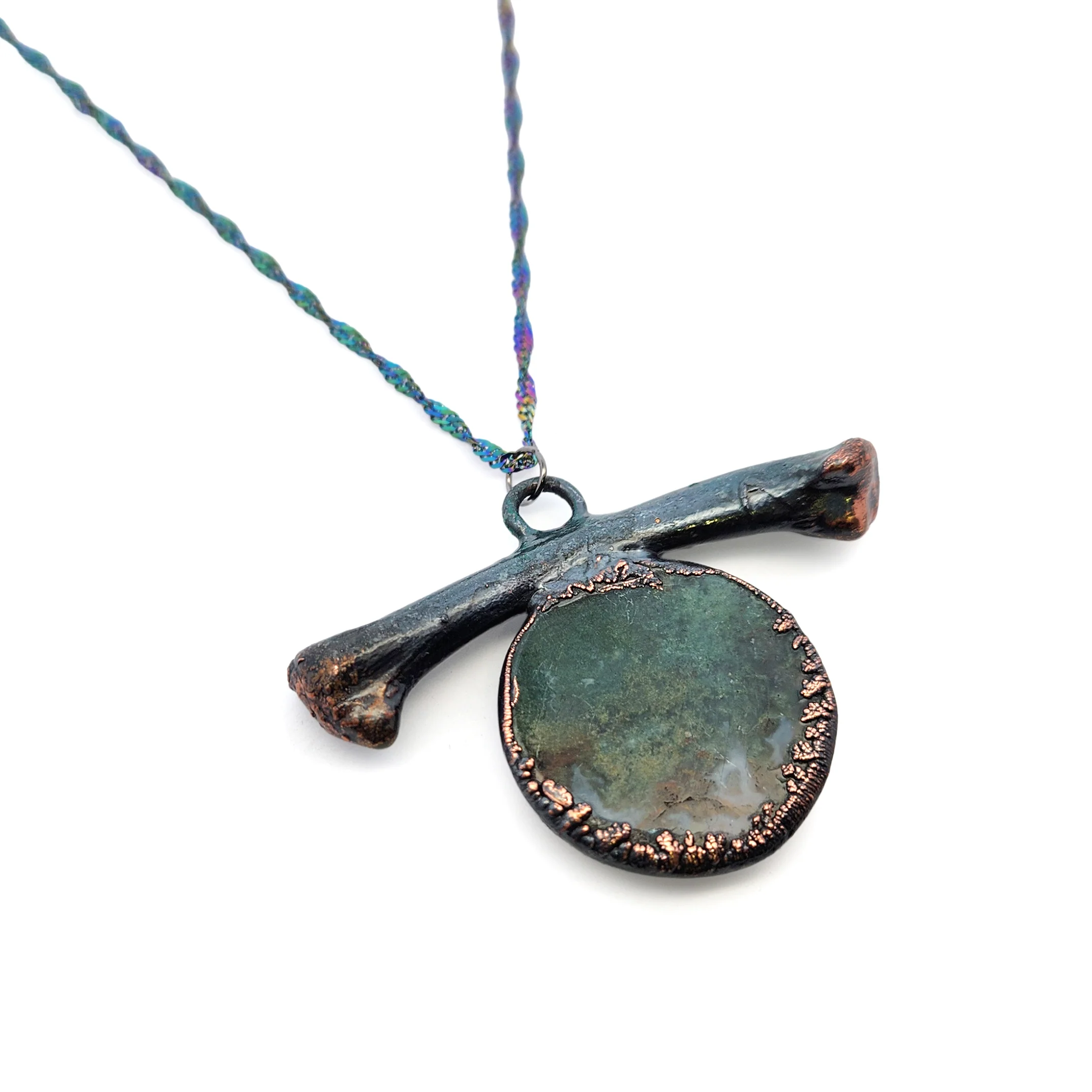 Moss Agate Fox Bone Necklace - Image 3