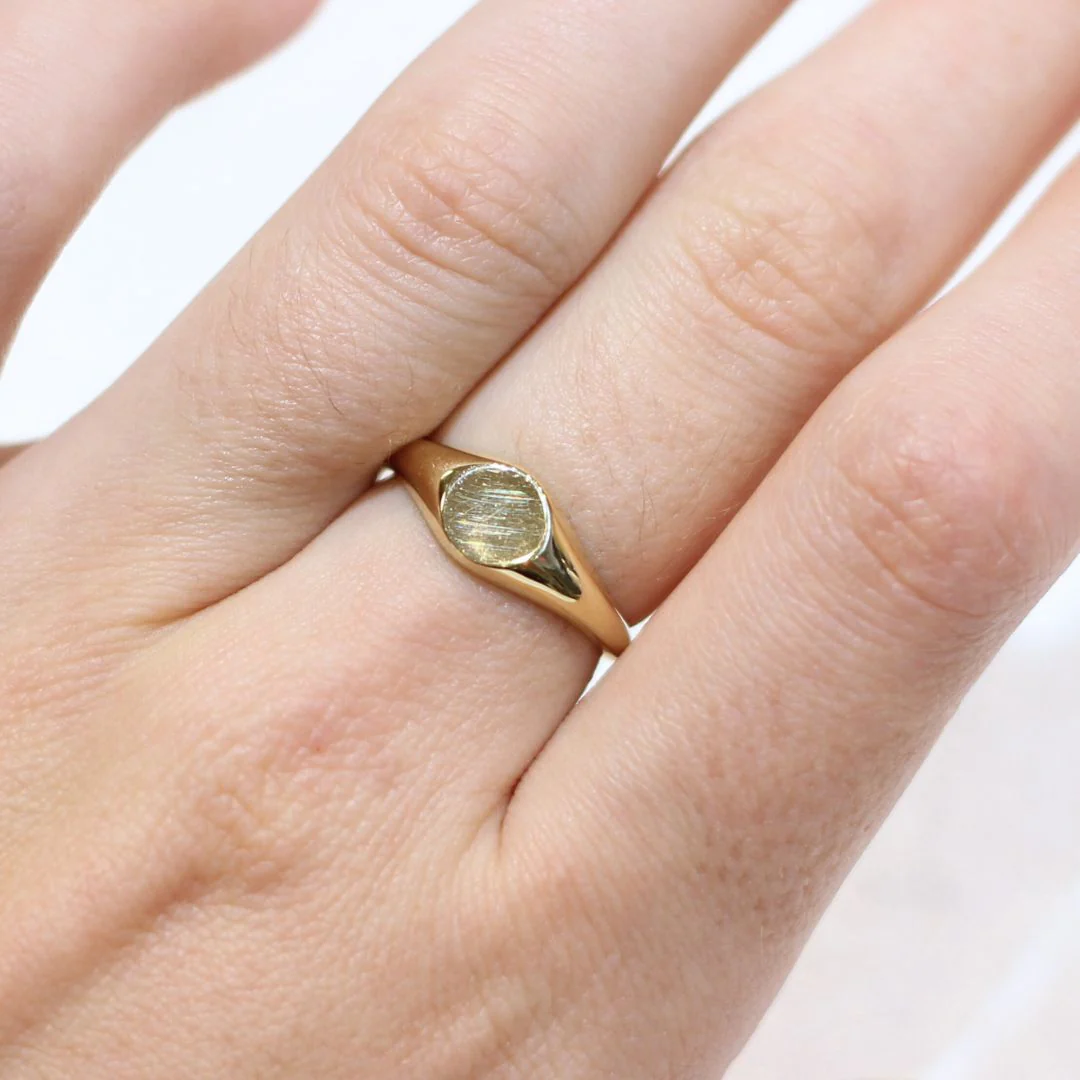 Oval Gold Signet Ring - Image 3
