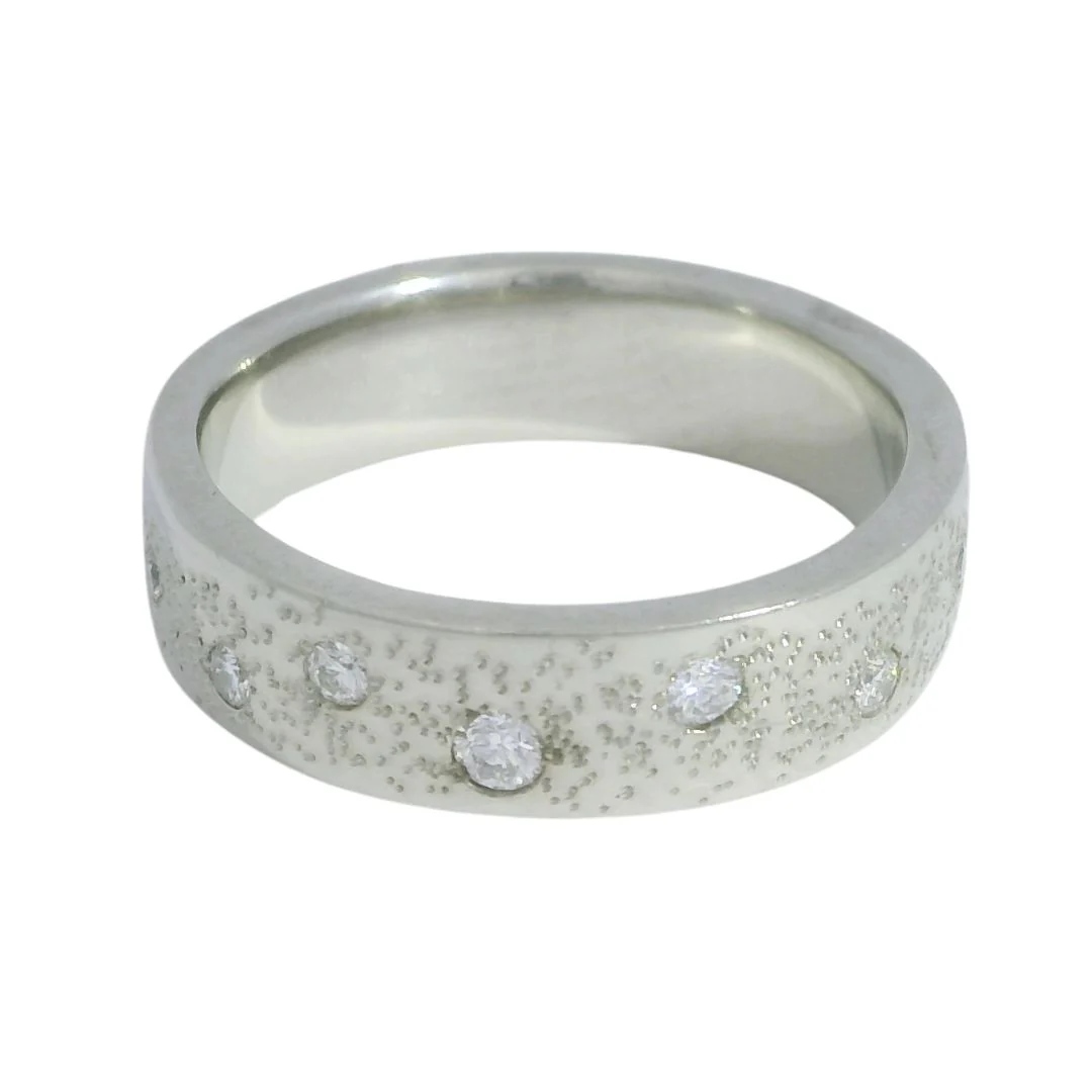 Stardust - Diamond & White Gold Carved Wedding Band - Image 3