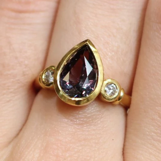 22k Yellow Gold Engagement Ring with 2.97ct Tanzanite and Accent Diamonds - Image 6
