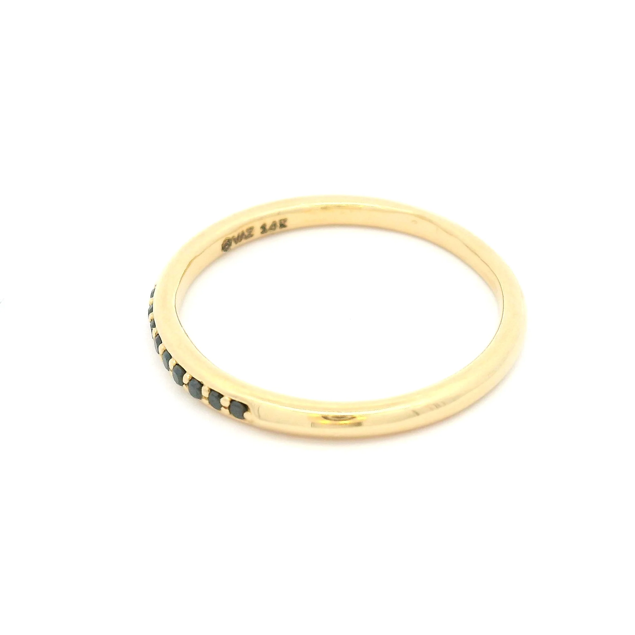 14k Yellow Knife Edge Band with 9 Black Diamonds - Image 3